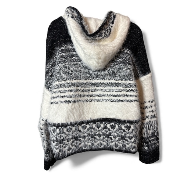 Pilcro Anthropologie Eyelash Hoodie Sweater Cropped Women’s S Cozy Soft Tribal - Picture 4 of 11